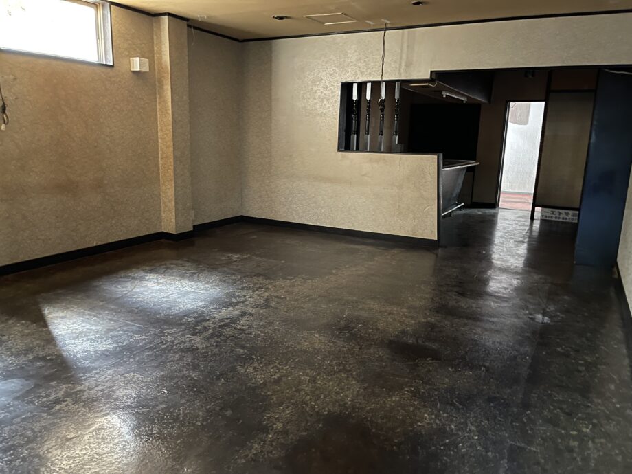 JR近江八幡駅前　貸店舗　ダイエー第2ビル　105号室　駅ロータリー内
